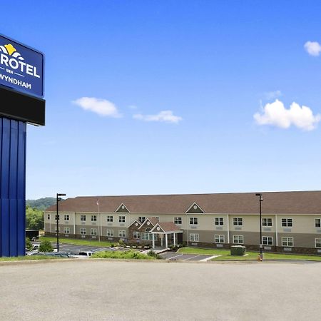 Microtel Inn & Suites By Wyndham Mineral Wells/Parkersburg Exteriör bild