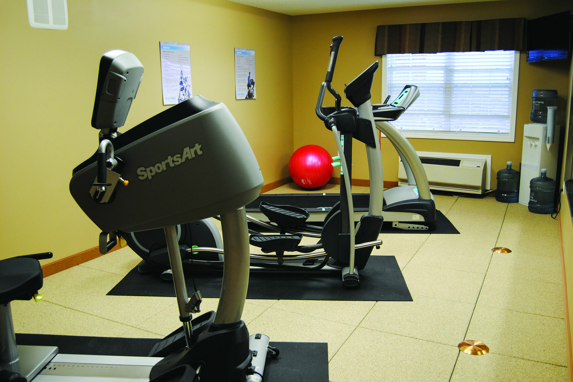 Microtel Inn & Suites By Wyndham Mineral Wells/Parkersburg Exteriör bild