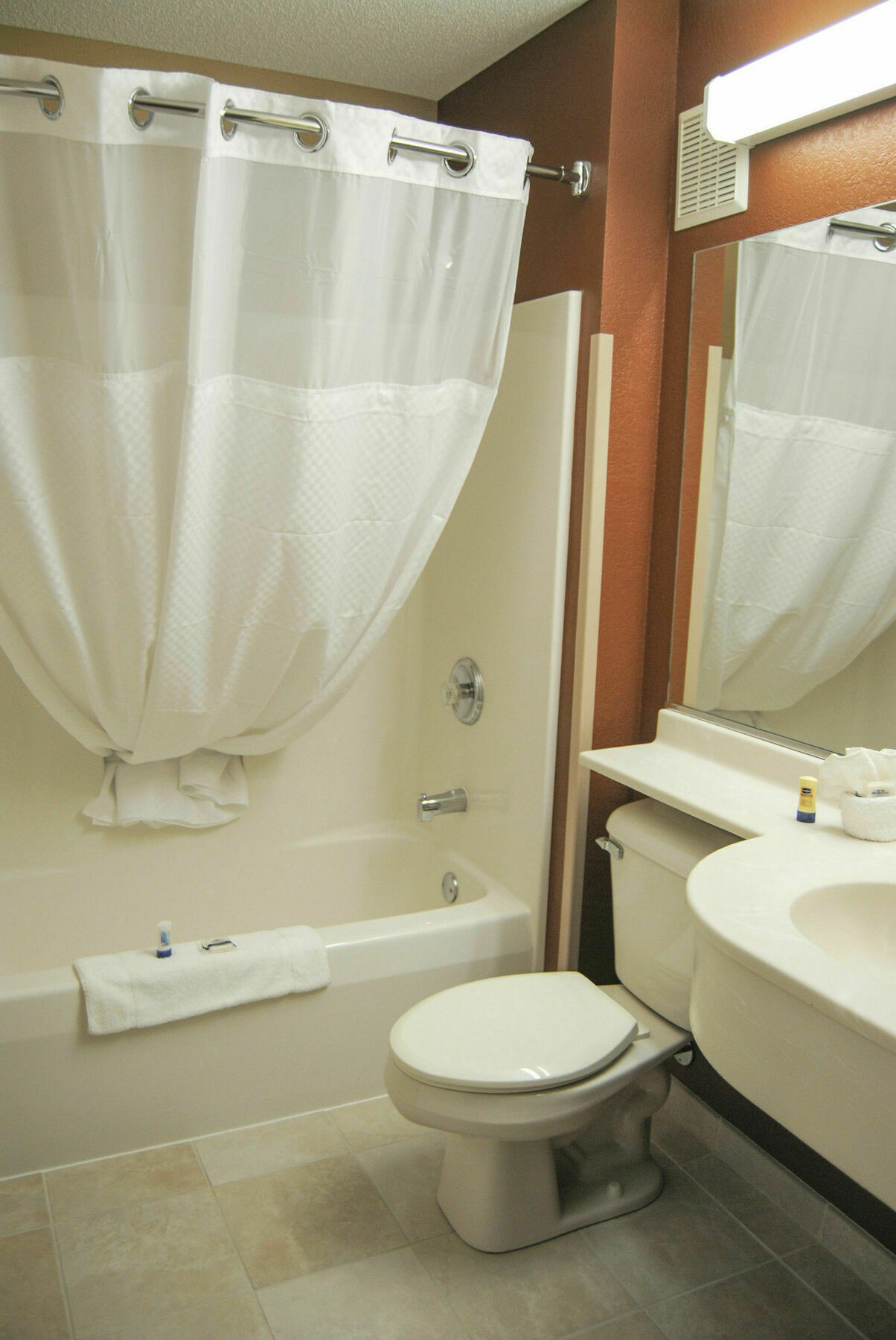 Microtel Inn & Suites By Wyndham Mineral Wells/Parkersburg Exteriör bild